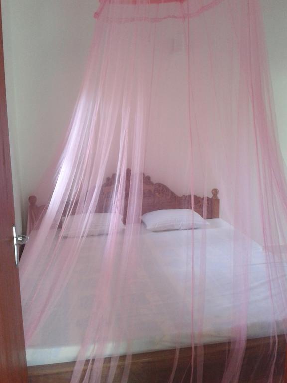 Seaview Paradise Inn Weligama Zimmer foto